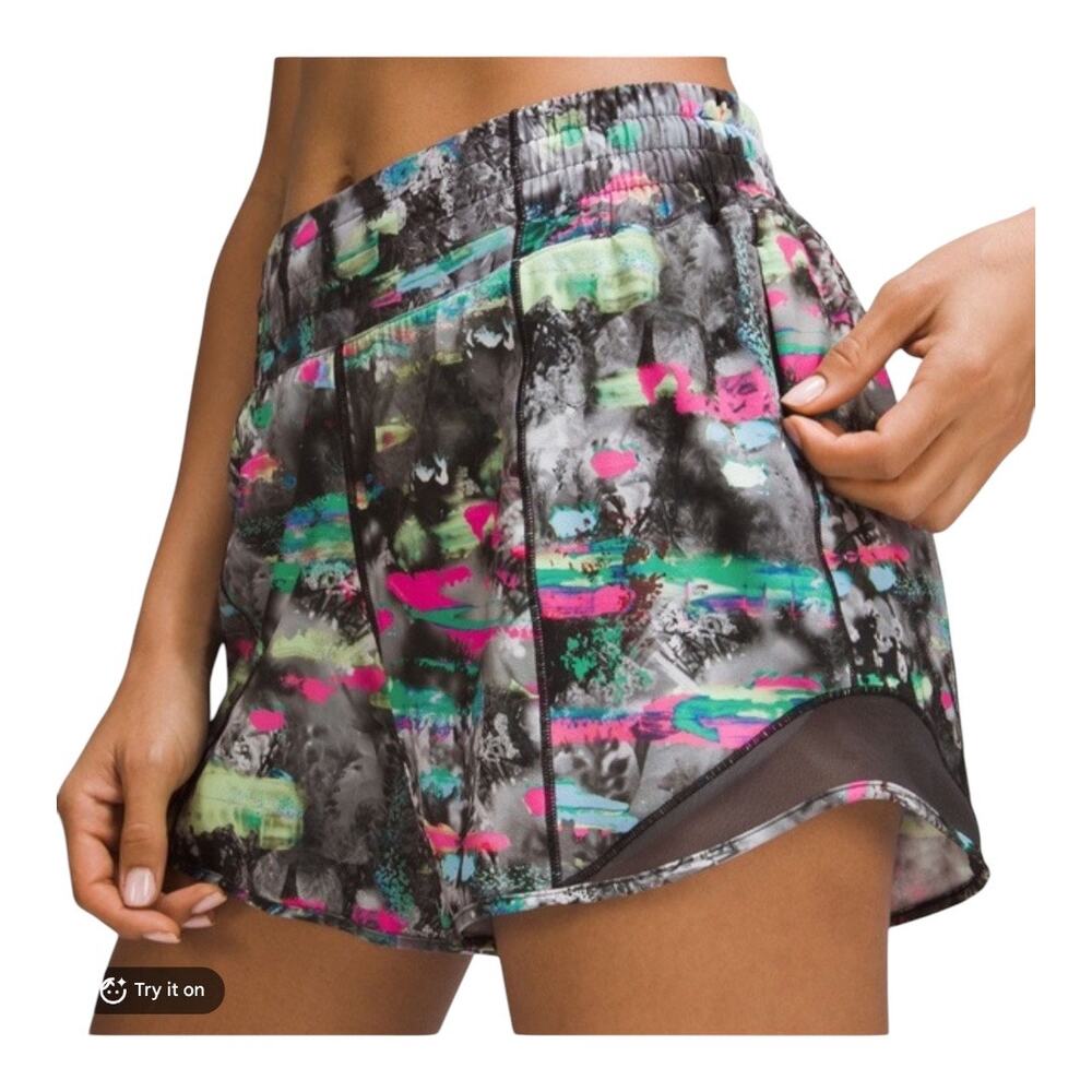 Lululemon Hotty Hot Shorts Women 2